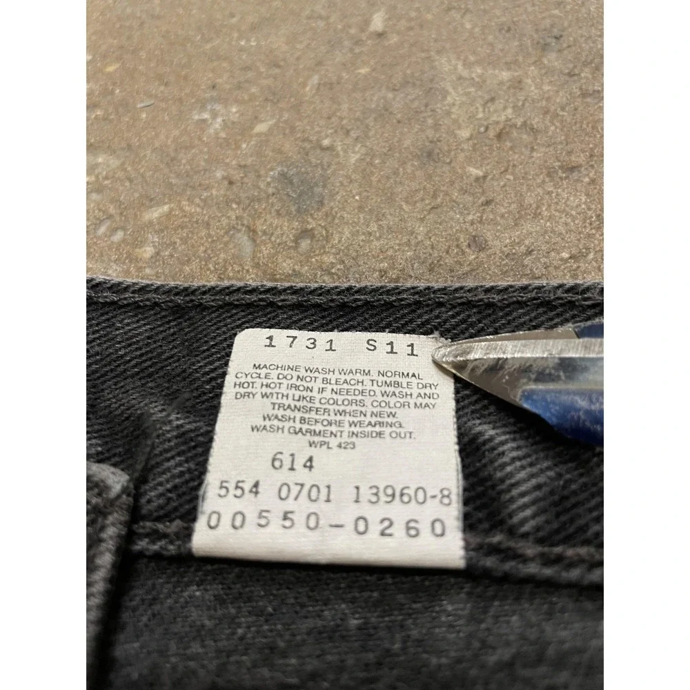 Vintage Levis 550 Jeans Mens 38x32‎ Black Relaxed Fit Tapered Made in USA 90s